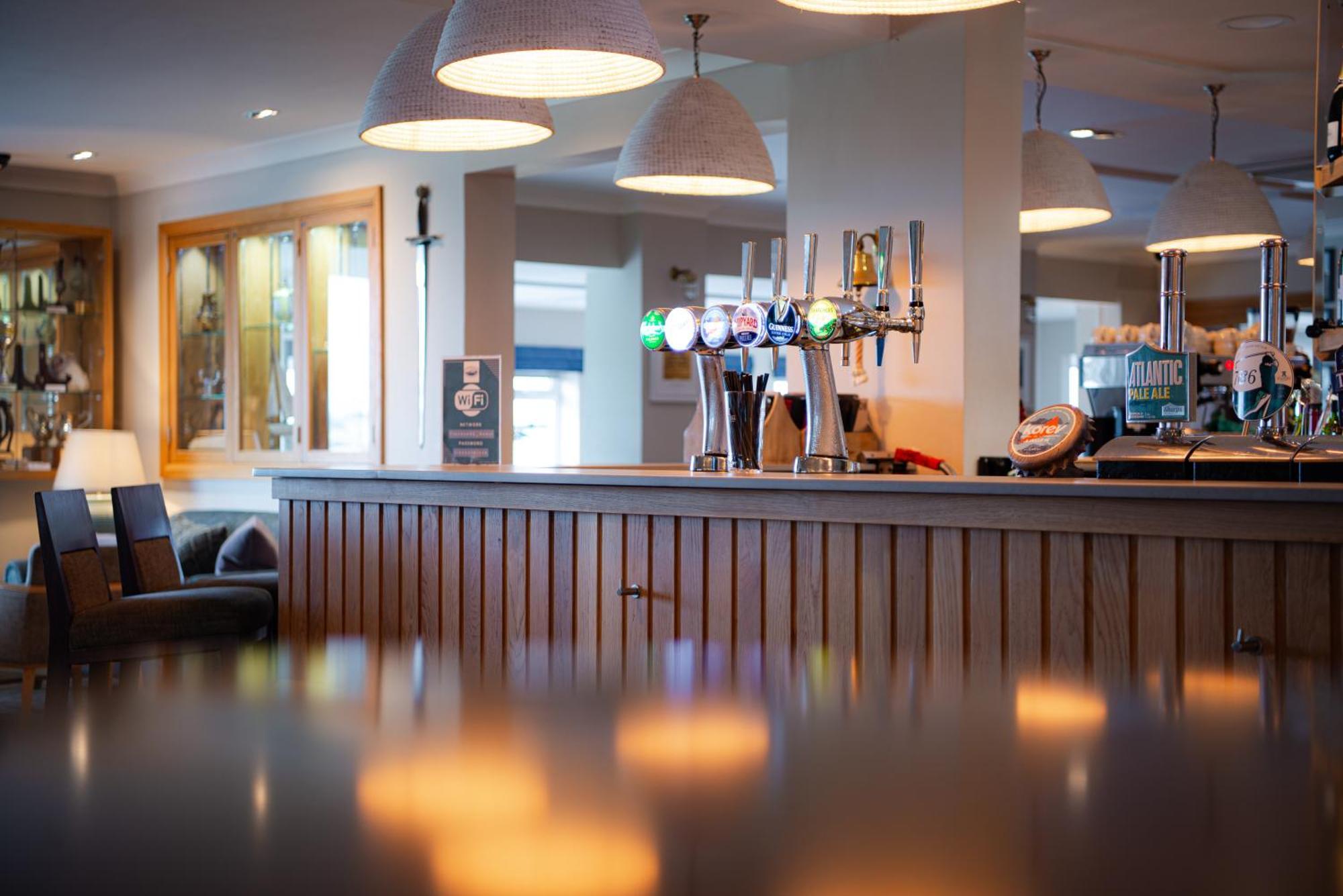 Hotel Trevose Golf And Country Club Padstow Exterior foto